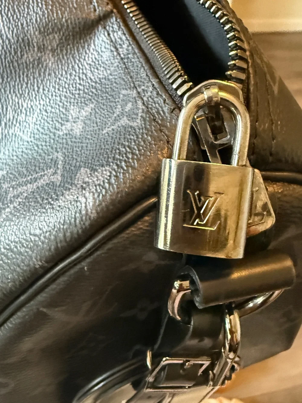Louis Vuitton Black Monogram Men's 45 duffle bag
